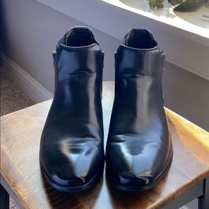 Public Opinion Chelsea Boots Men’s size 12